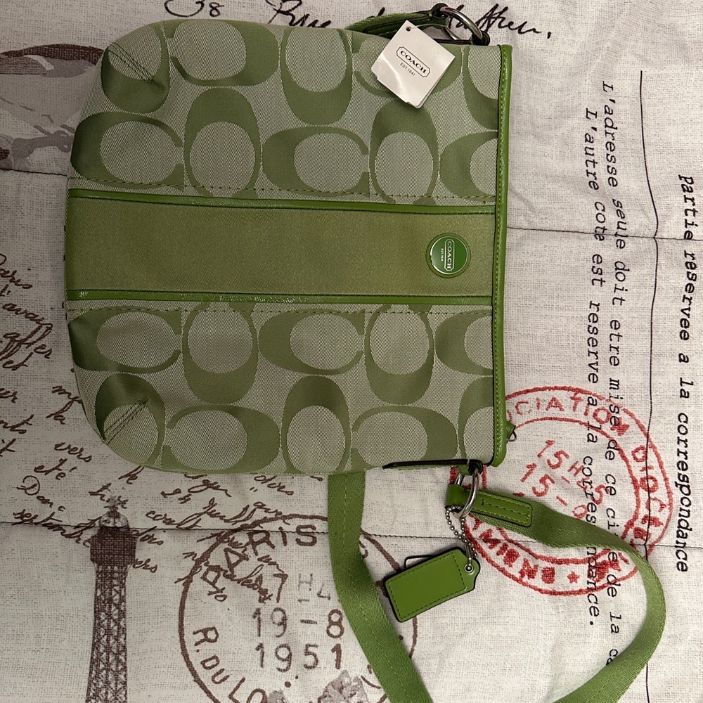 Vintage coach crossbody NWT